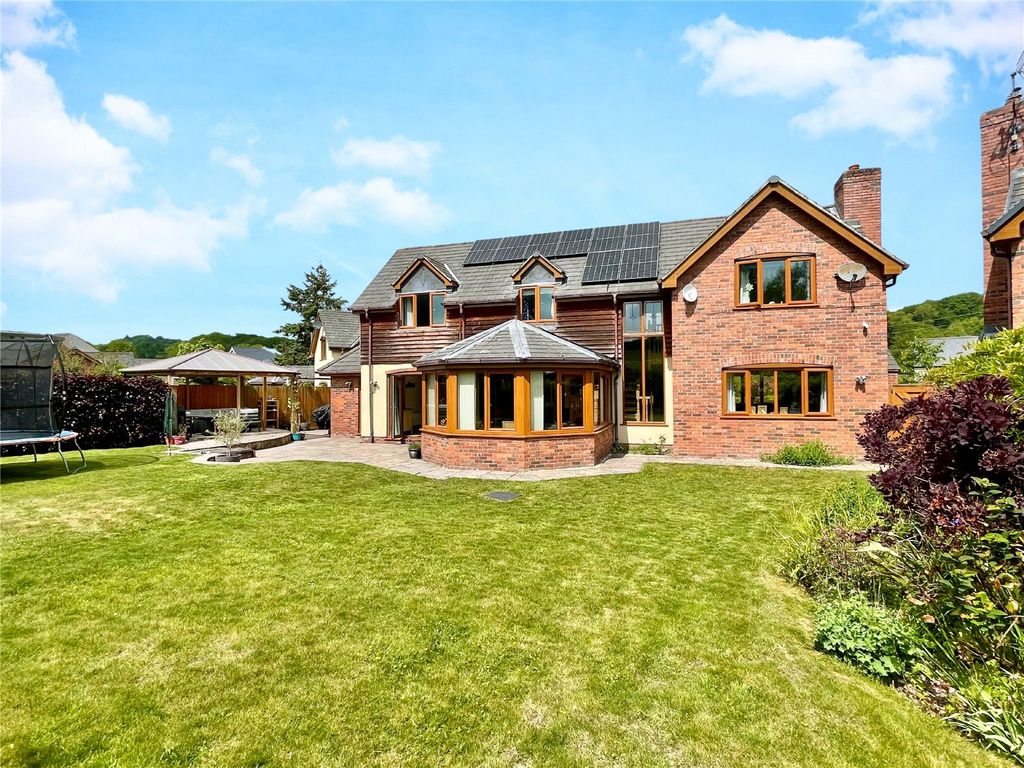 Property photo 1 of 31 Picture No. 34