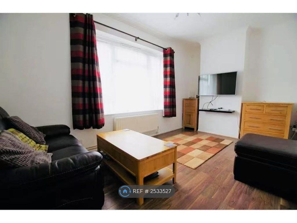 Property photo 3 of 13