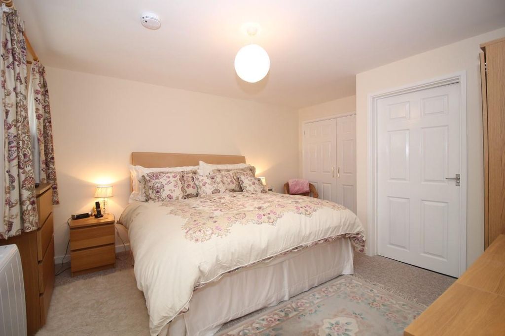 Additional image 8 of 3 bed barn conversion to rentMonkton Farleigh, Bradford-On-Avon BA15