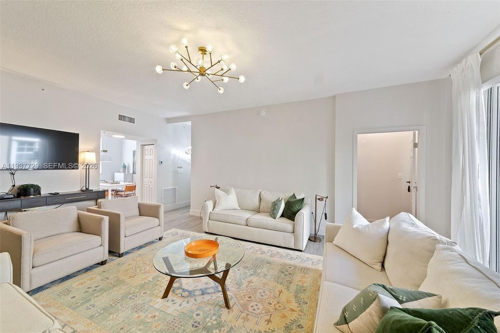 Property photo 1 of 29