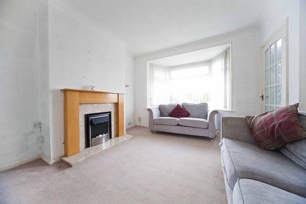 Property photo 2 of 23