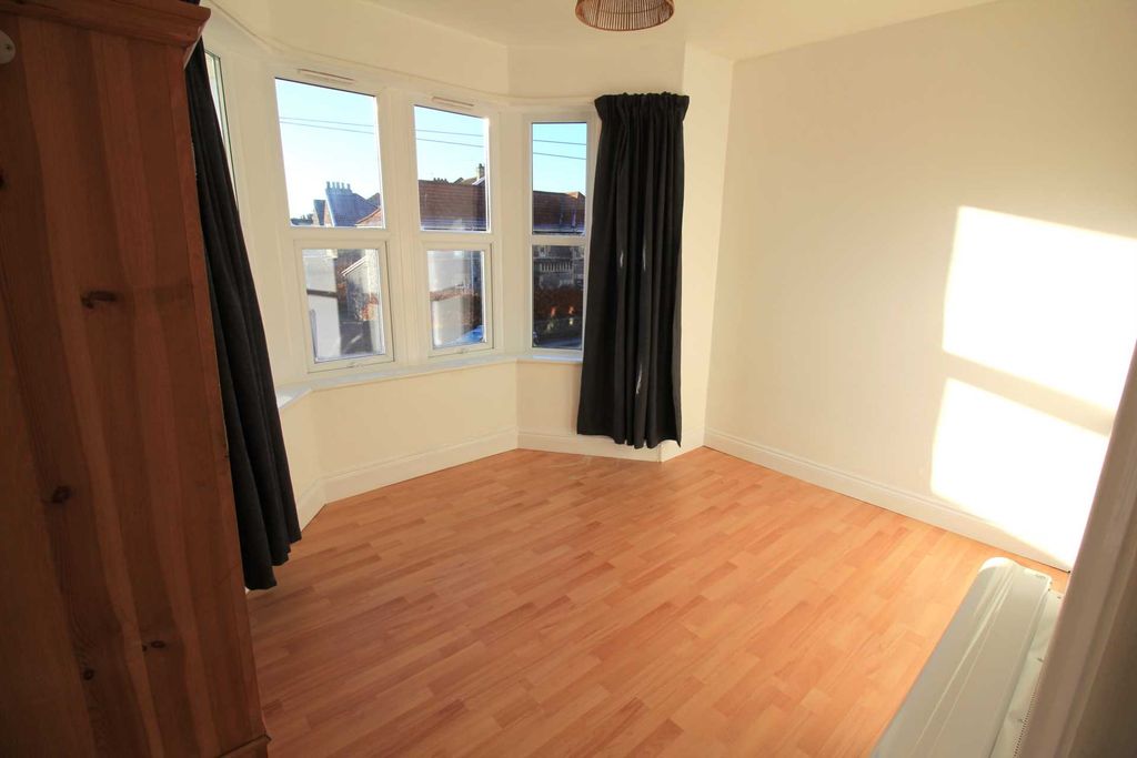 Additional image 4 of 1 bed flat to rentBeaufort Road, Weston-Super-Mare BS23