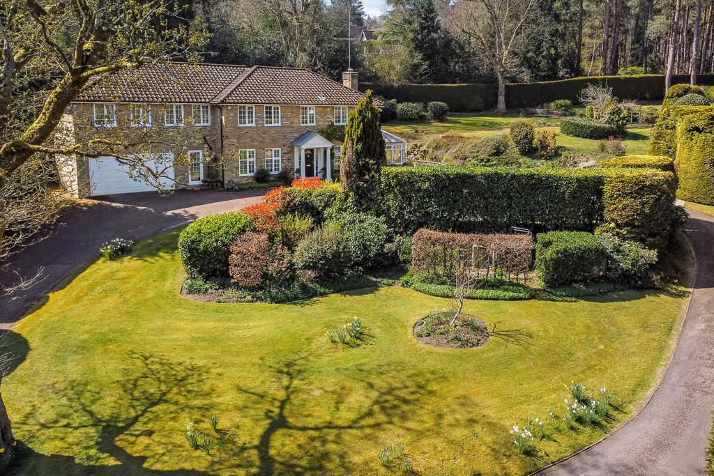 Property photo 1 of 25