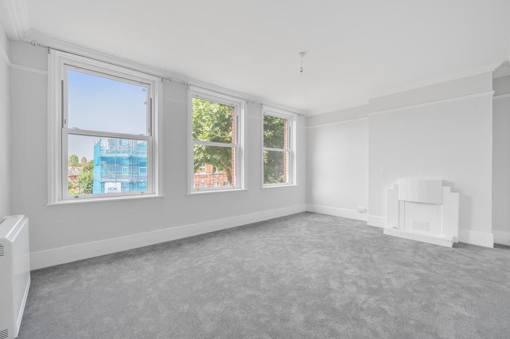 Property photo 3 of 20 Internal View