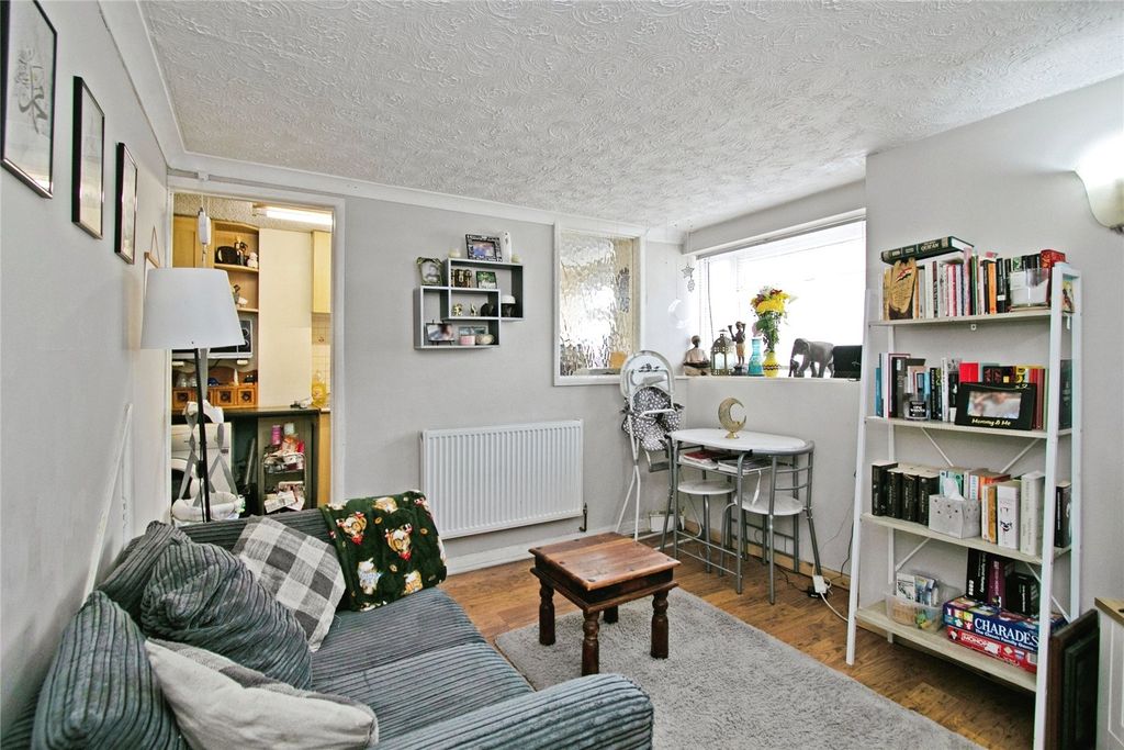 Property photo 3 of 14 Picture No. 10