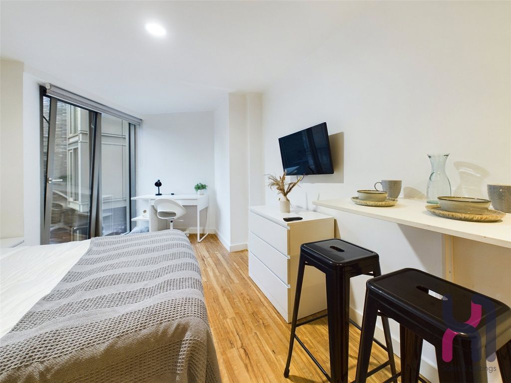 Property photo 3 of 14 Picture No. 25