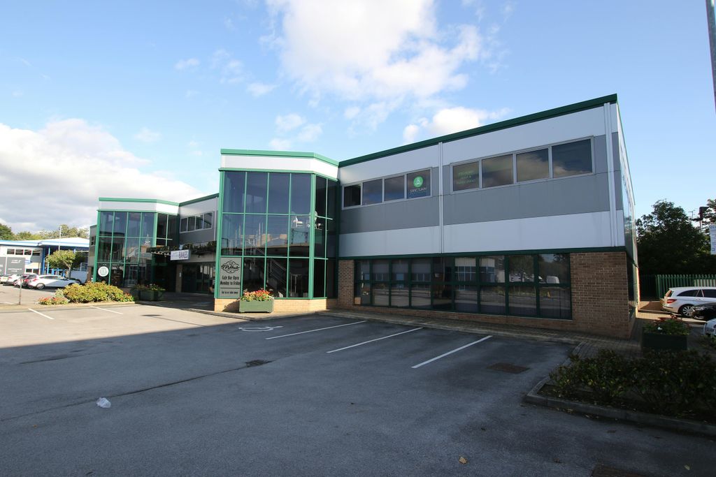 Property photo 3 of 3 2X9A8016.Jpg