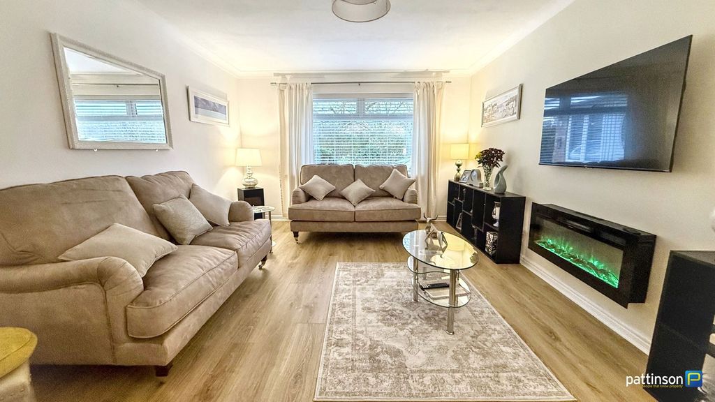 Property photo 2 of 37