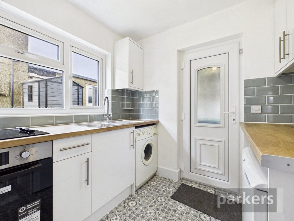 Property photo 2 of 23 Kitchen