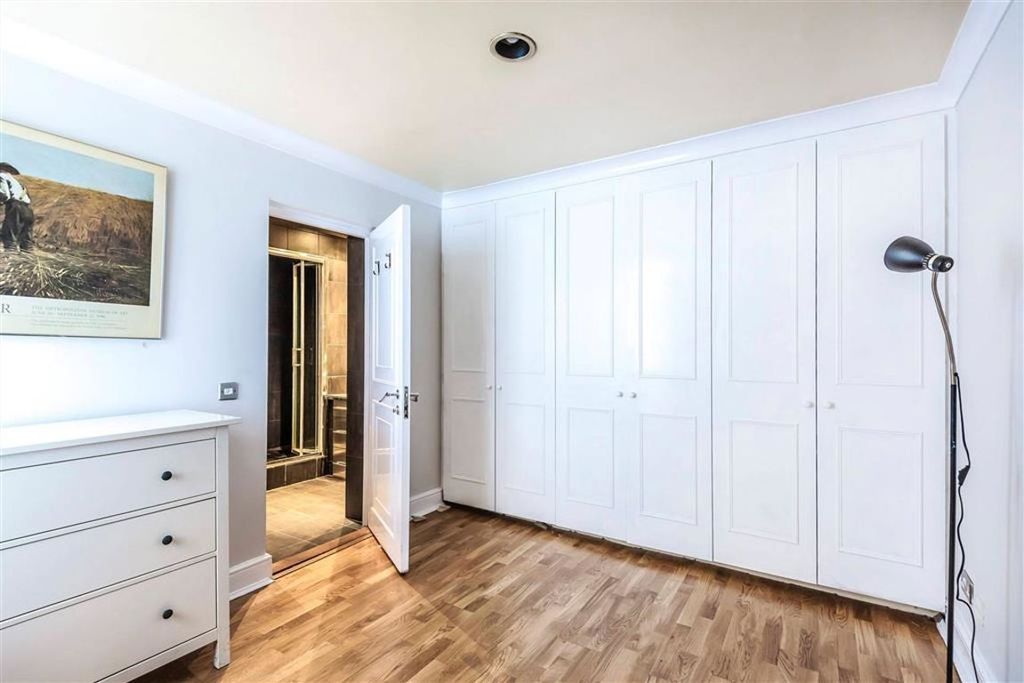 Property photo 3 of 4