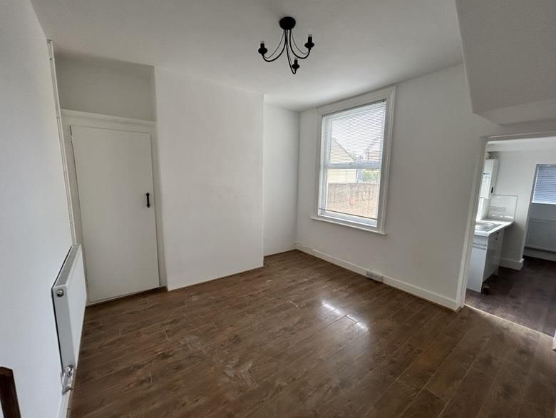 Property photo 3 of 11 Img_2814.Jpg