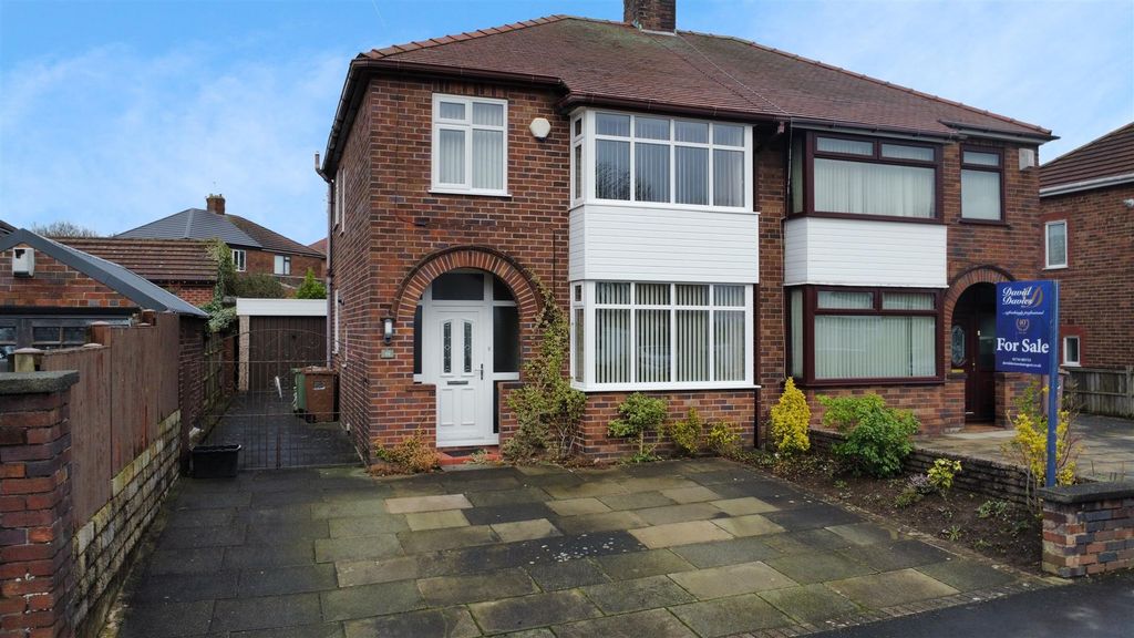 Property photo 1 of 23 Regal Drive For Sale