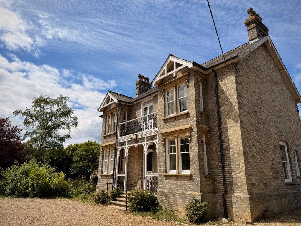 Property photo 2 of 27 Picture No. 12