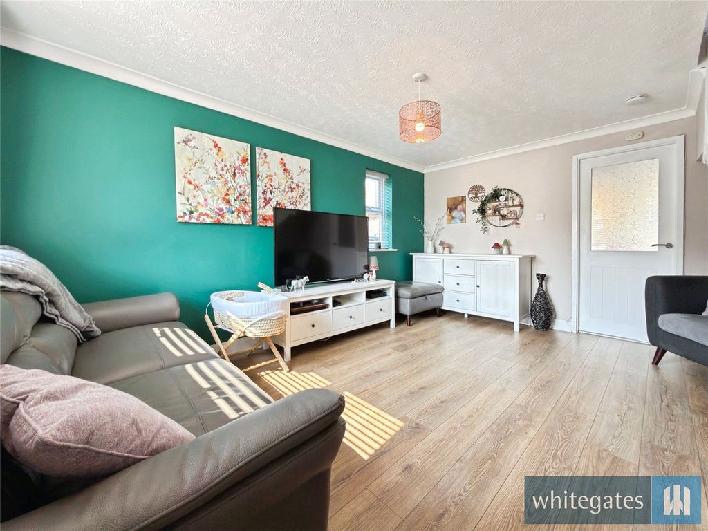 Property photo 3 of 23 Picture No. 22
