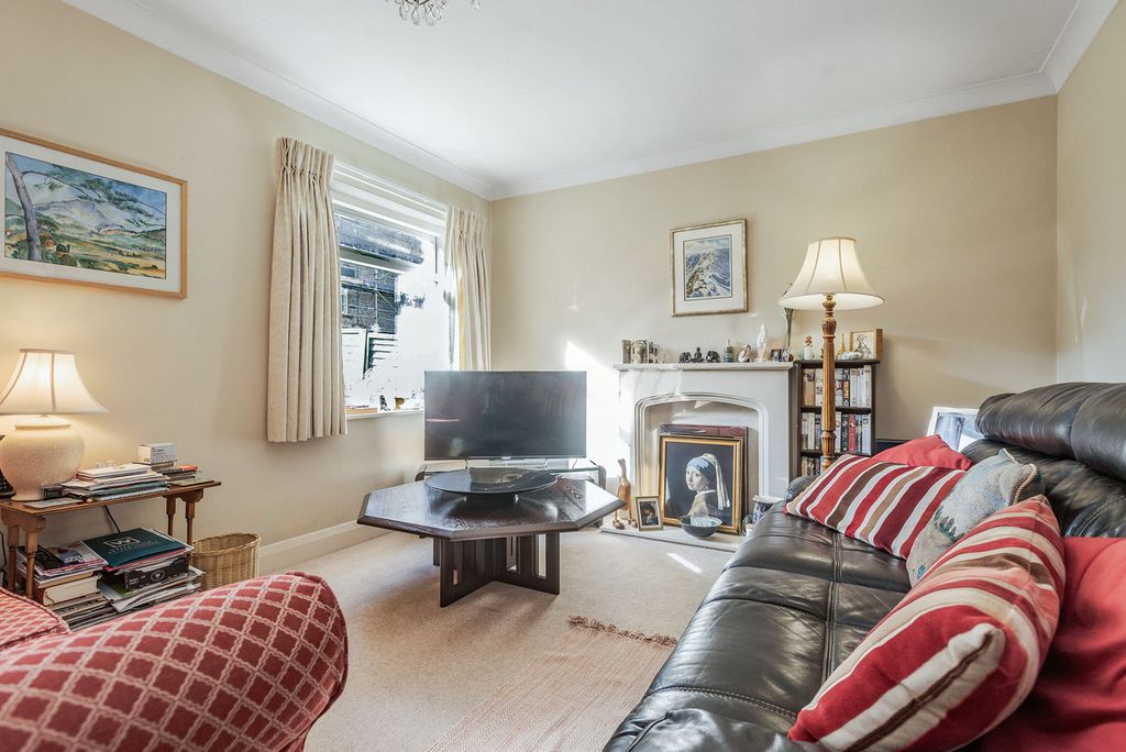 Property photo 3 of 26