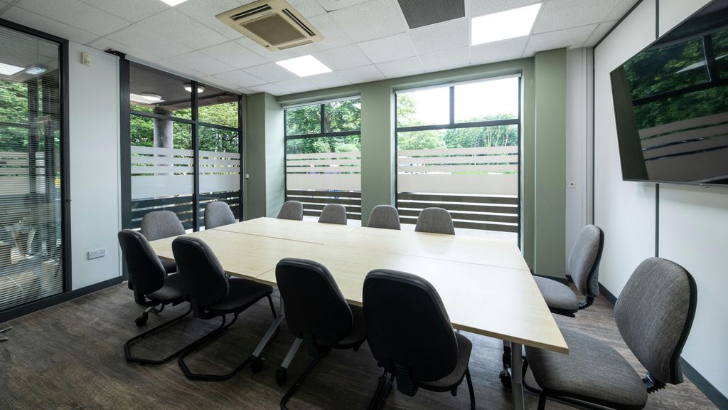 Property photo 3 of 4 Meeting Room.Jpg