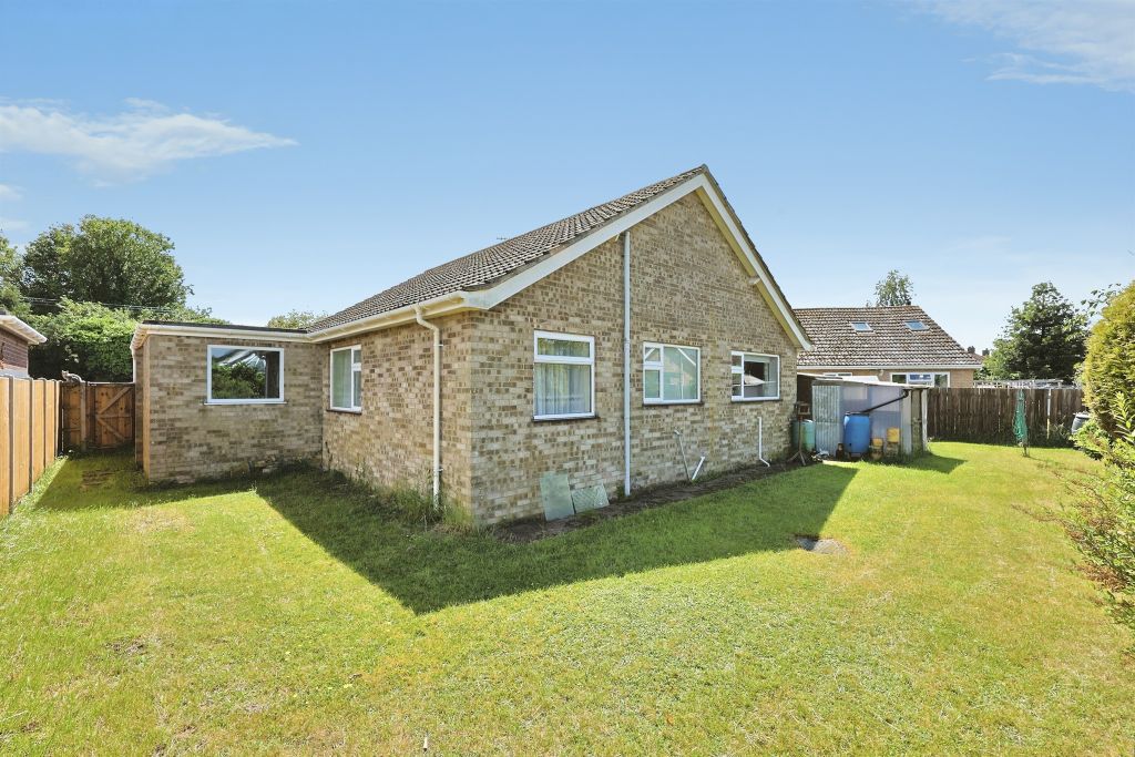 Property photo 2 of 17
