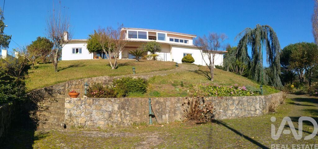 Property photo 2 of 21