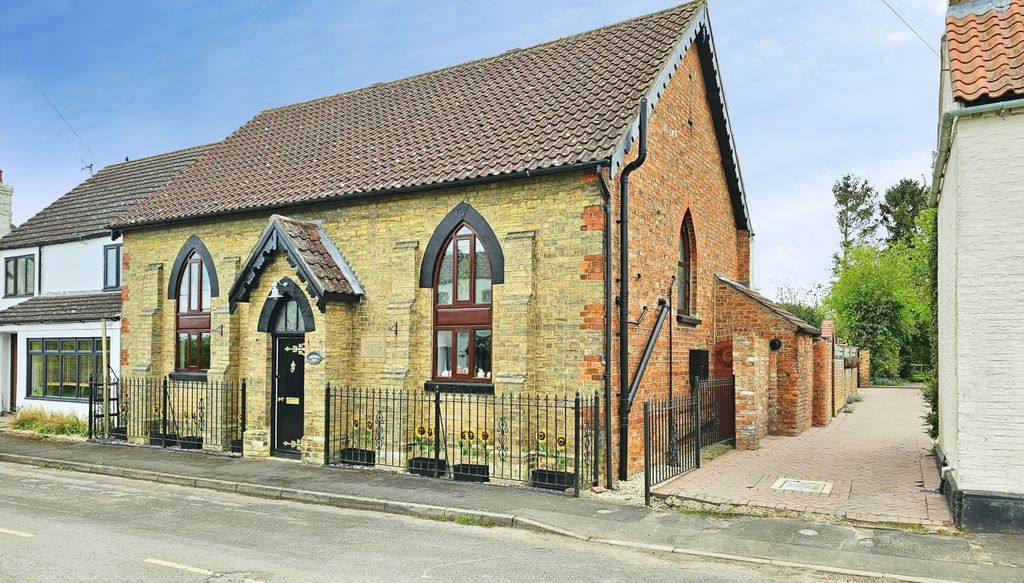 Property photo 1 of 26