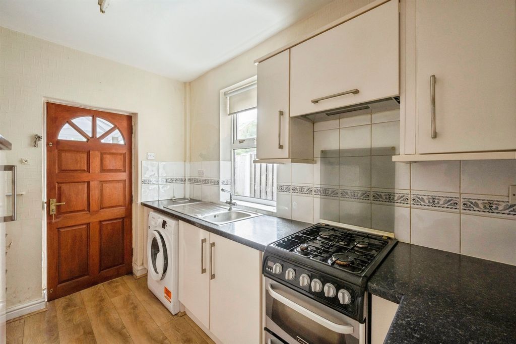 Property photo 3 of 17