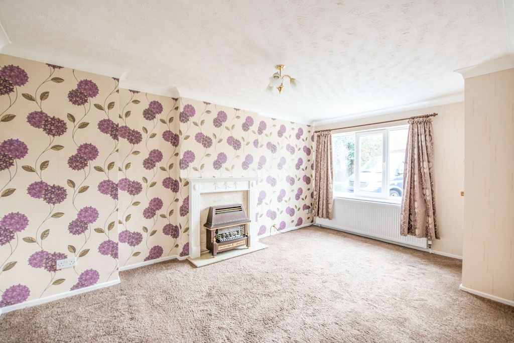 Property photo 3 of 8 d62F332c-Dbee-4Caa-8