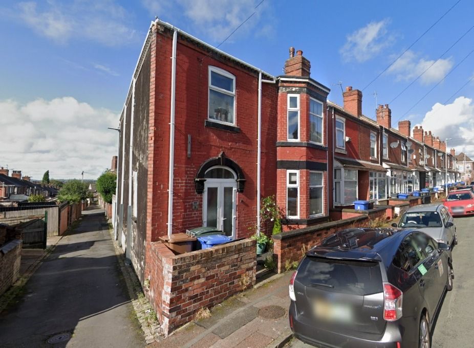 Property photo 2 of 22