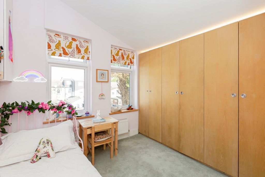 Property photo 1 of 12 Bedroom Two