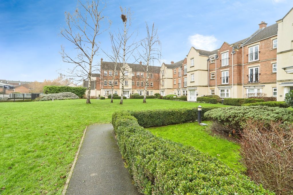 Property photo 2 of 14