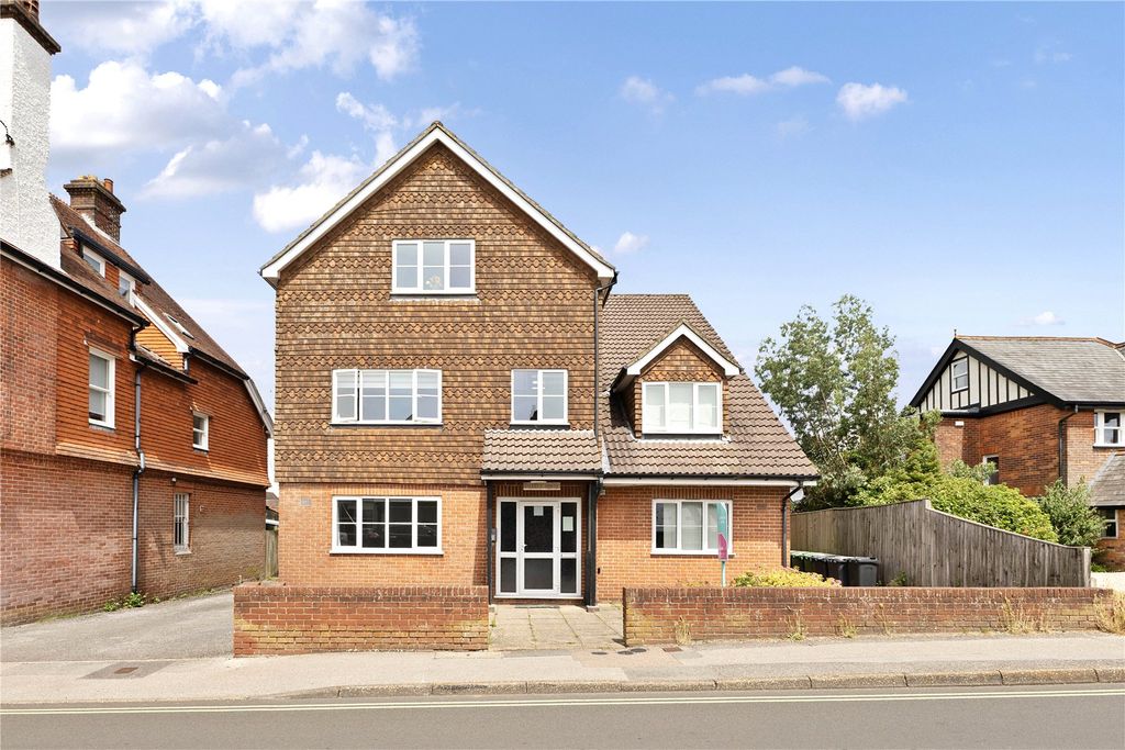 Property photo 1 of 10 Picture No. 02