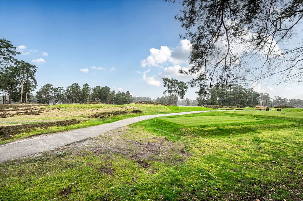 Property photo 3 of 32 Picture No. 13