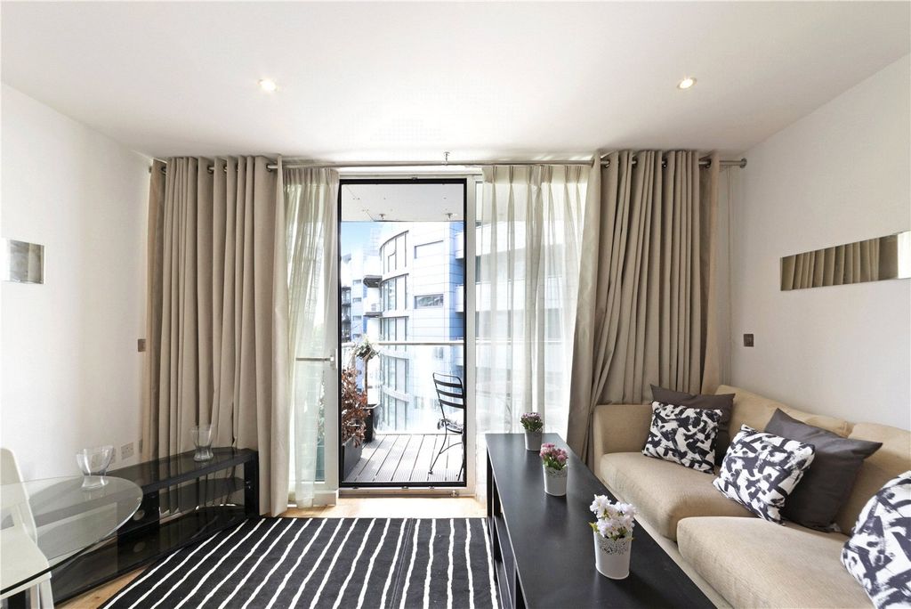 Property photo 3 of 10 Picture No. 11