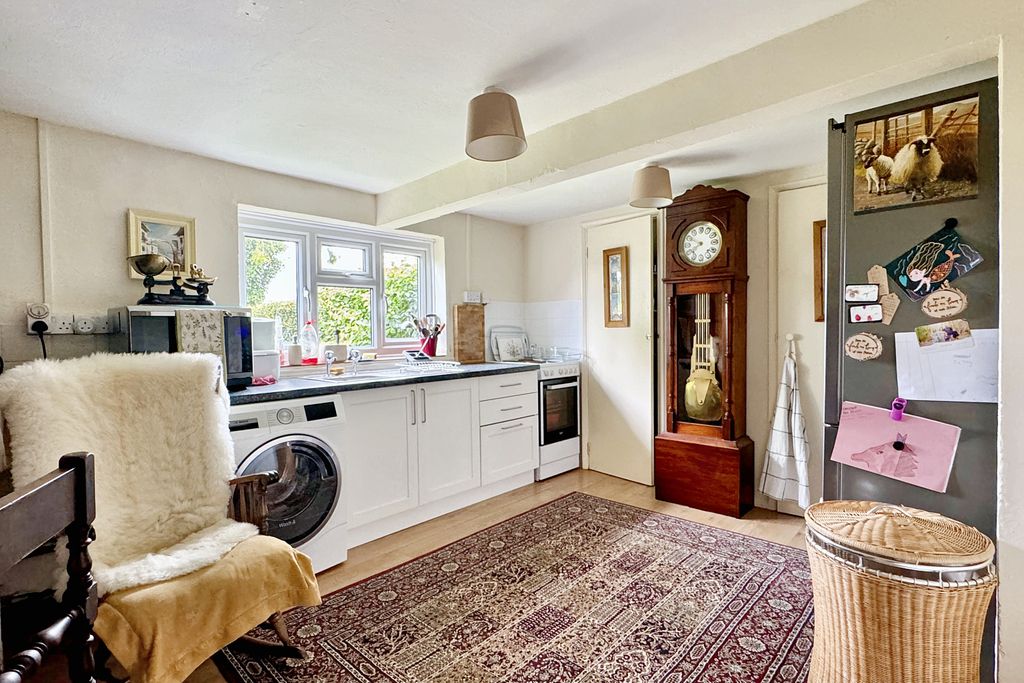Property photo 2 of 11 Img_2648