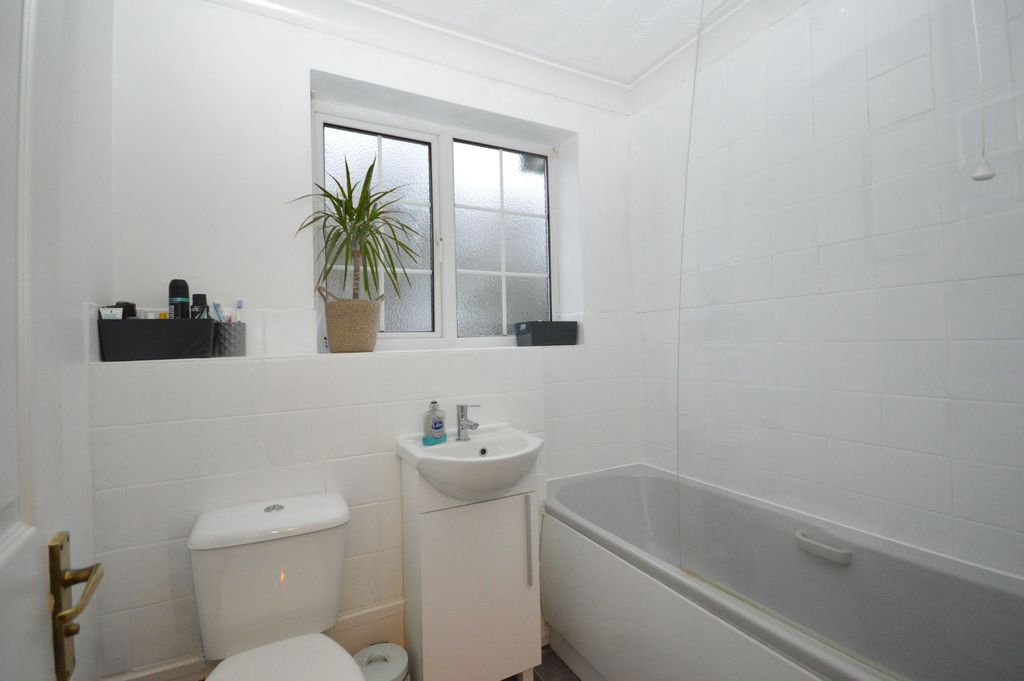 Additional image 11 of 1 bed terraced house for saleCromwell Park Place, Folkestone CT20