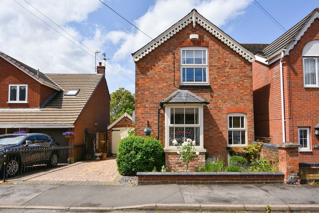 Property photo 1 of 38