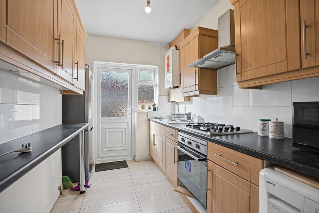 Property photo 2 of 14