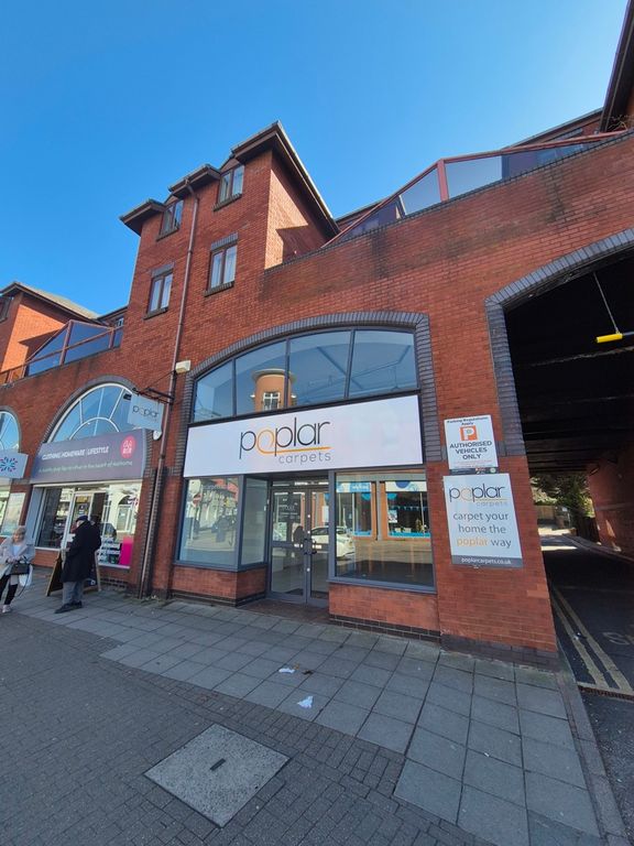 Property photo 1 of 8 Photo 4