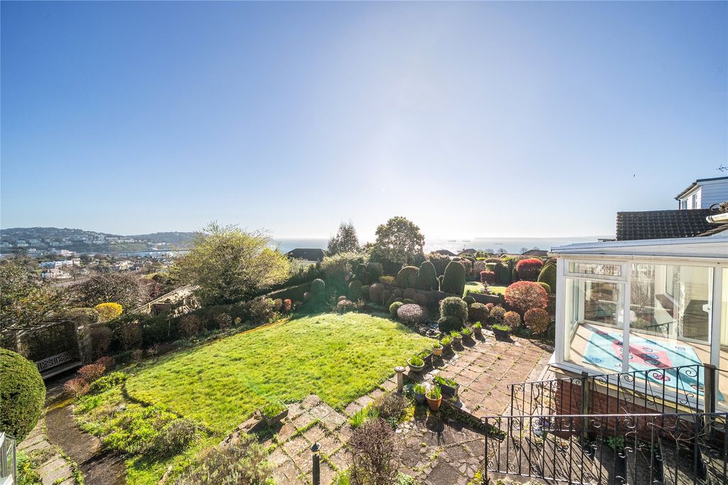 Property photo 2 of 22 2 - Picture No. 07