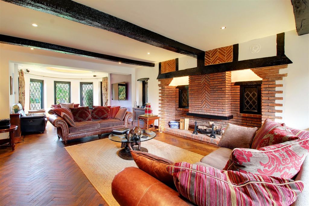 Property photo 2 of 13 Img_1279-Img_1281.Jpg