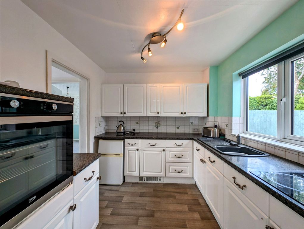 Property photo 2 of 17 Kitchen