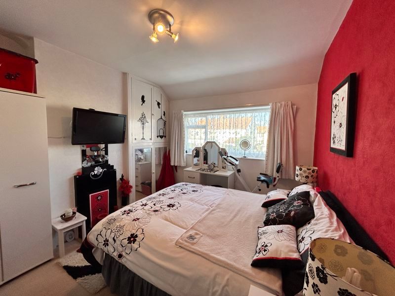 Property photo 3 of 26 Photo 16