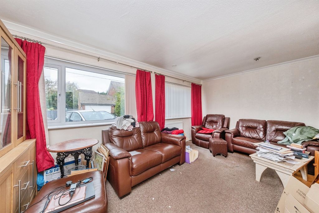 Property photo 2 of 11