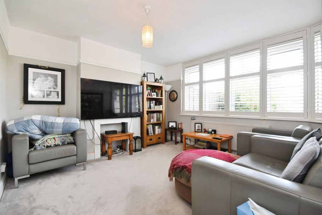 Property photo 3 of 17