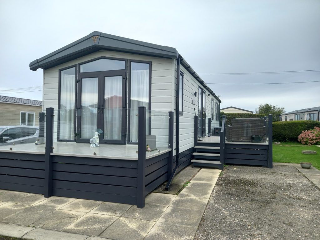 Property photo 1 of 7 1