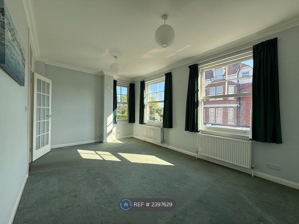 Property photo 2 of 7 Living Room