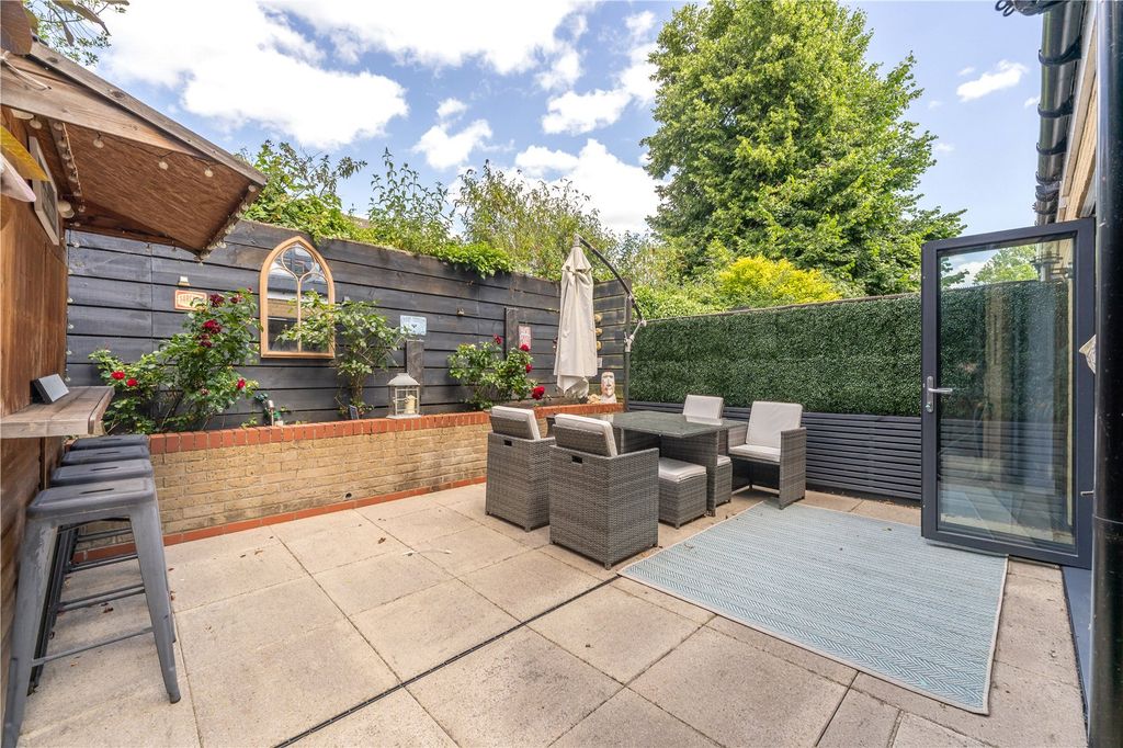 Property photo 2 of 13 Picture No. 28