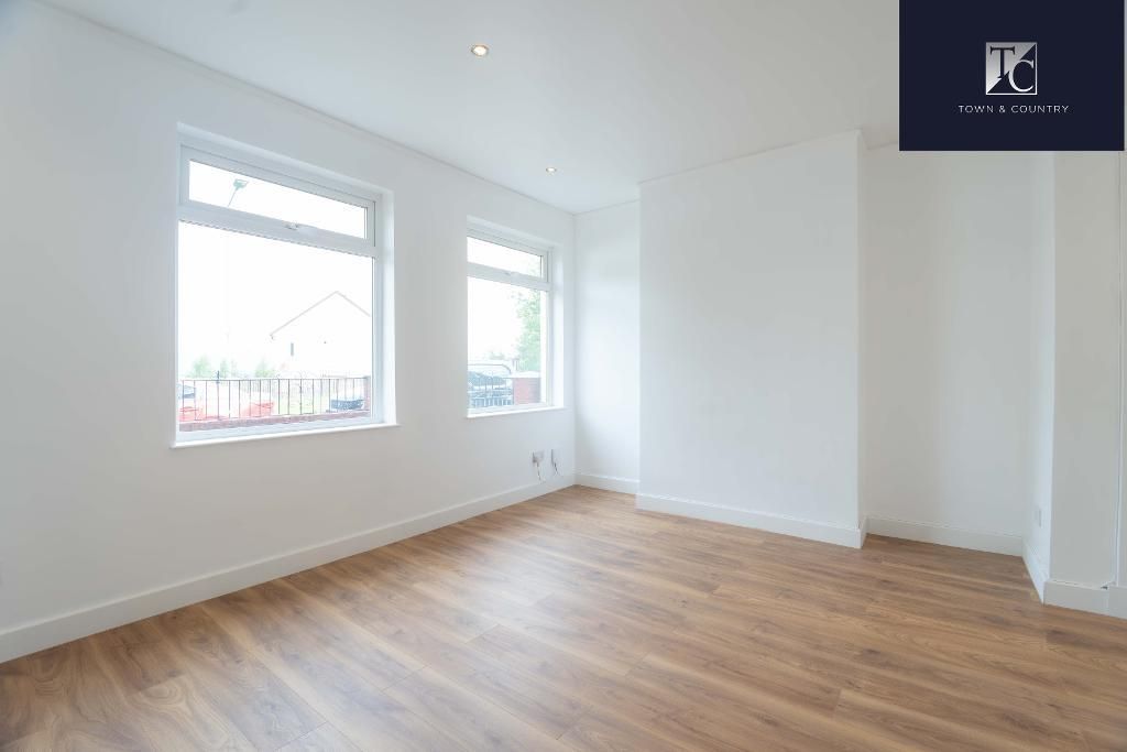 Property photo 2 of 35
