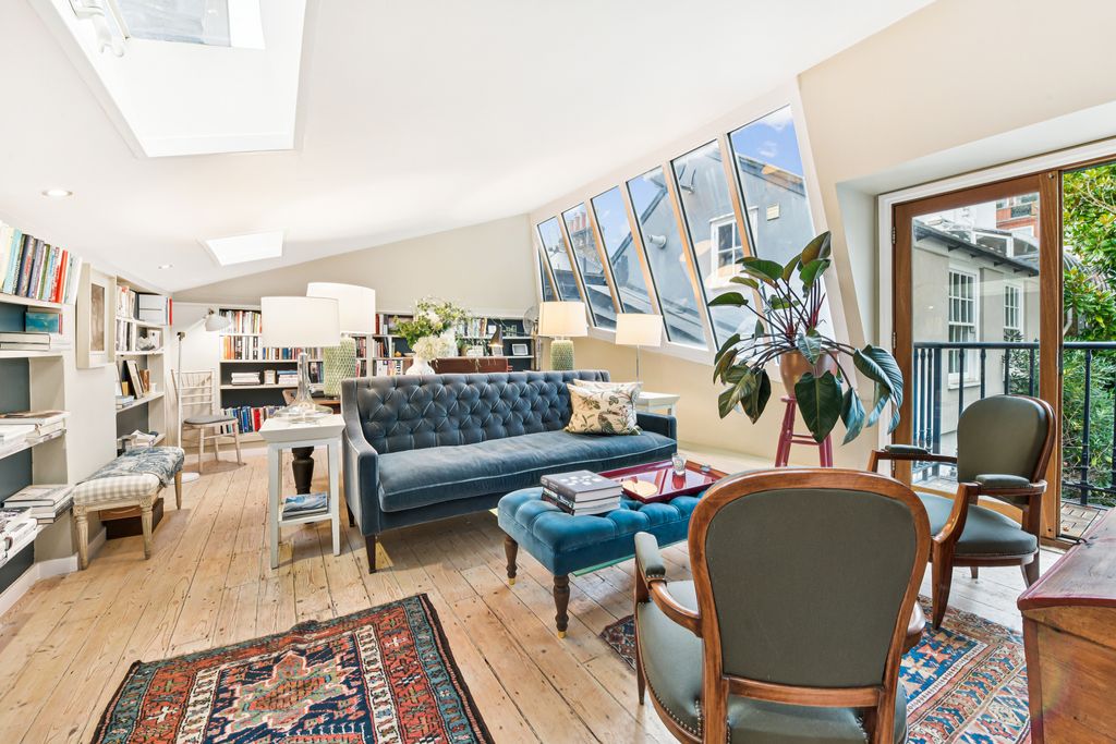 Property photo 2 of 18 Picture No. 02