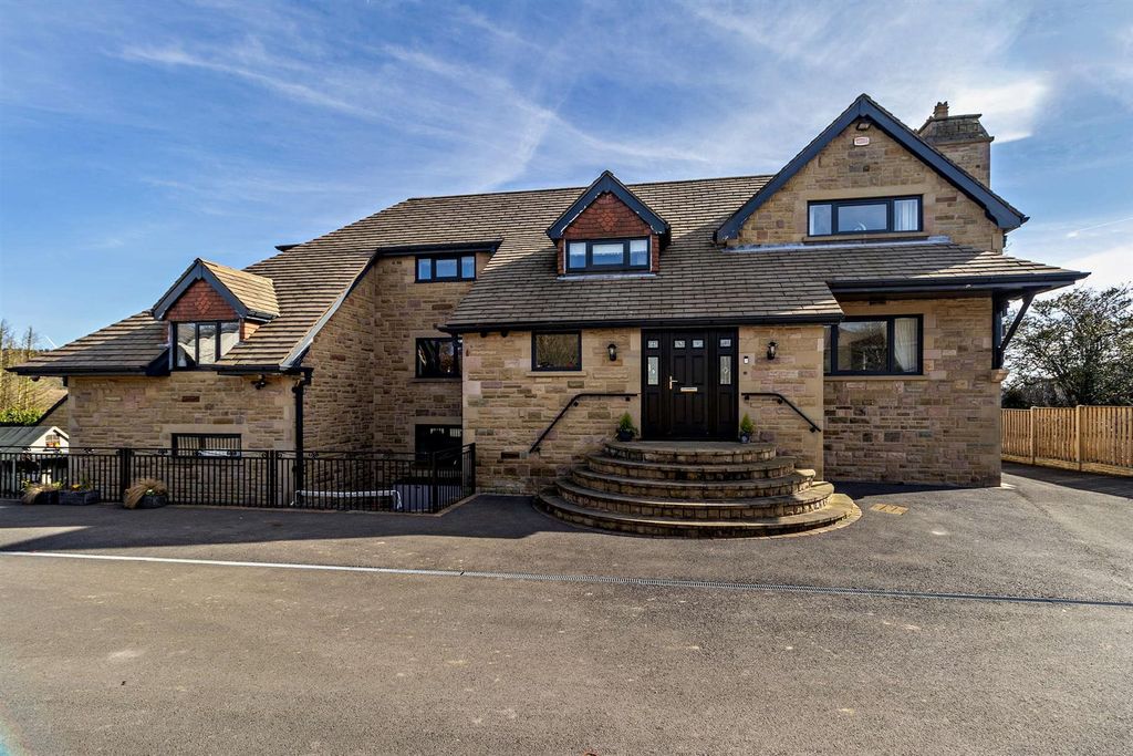 Property photo 1 of 61 Image00022.Jpg