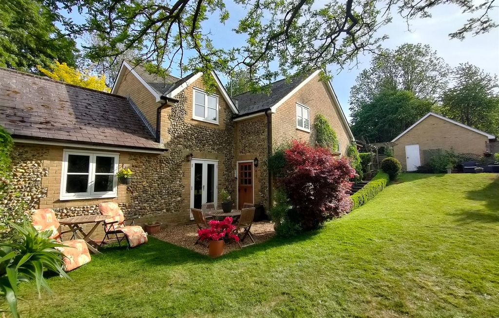 Property photo 1 of 29 1000011350.Jpg