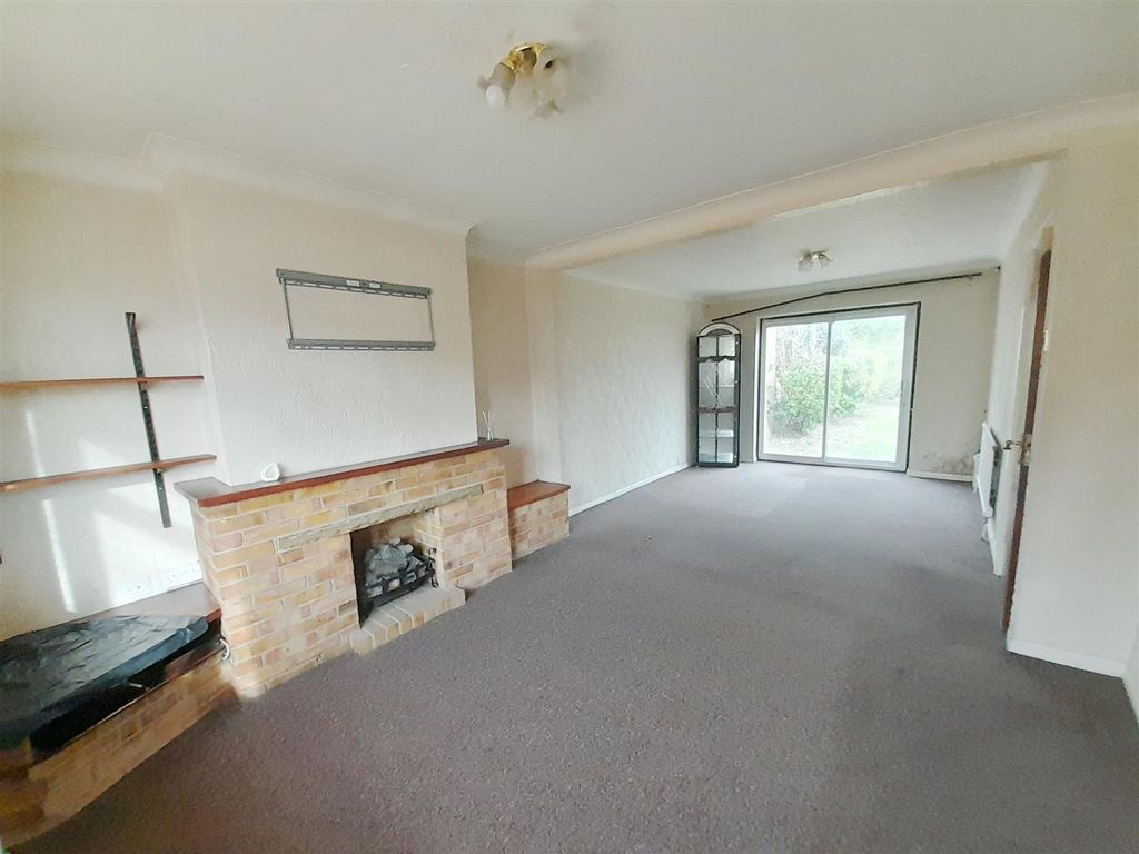 Property photo 2 of 17 3